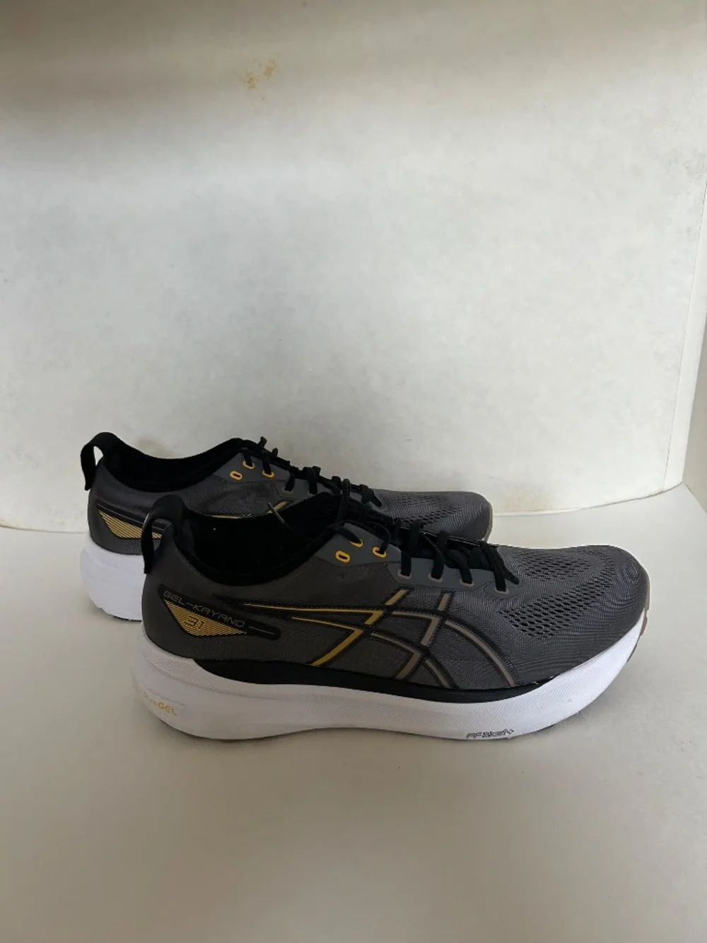 ASICS Men's Gel-Kayano 31 Running Shoes Carbon/Taupe Grey. 10118869, Size 12.5W